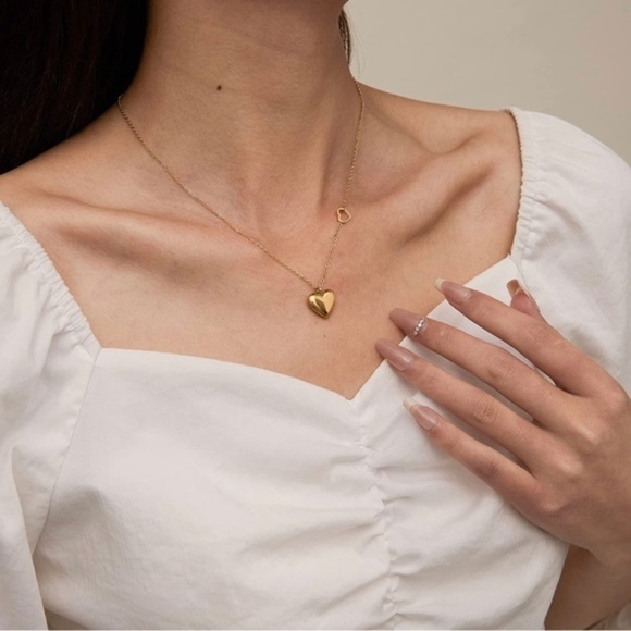 Gold 18k Played Heart Chain Necklace - Picture 3 of 4